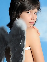 Nude winged girl